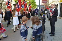 2014-05-17-11-24-46
